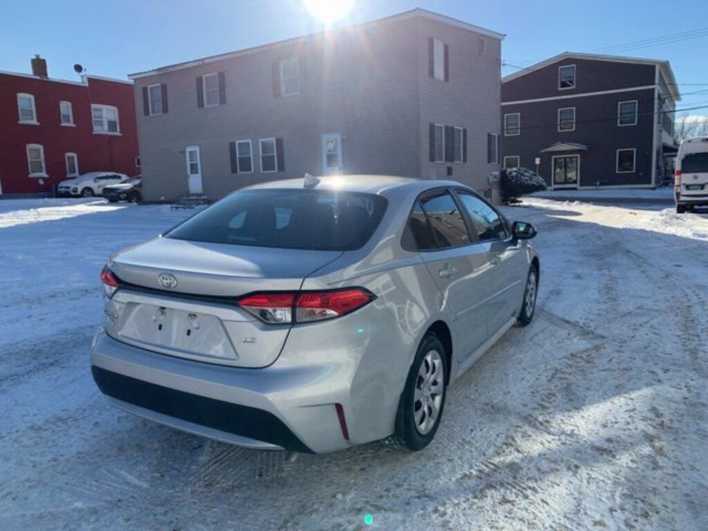 Used 2020 Toyota Corolla LE Sedan