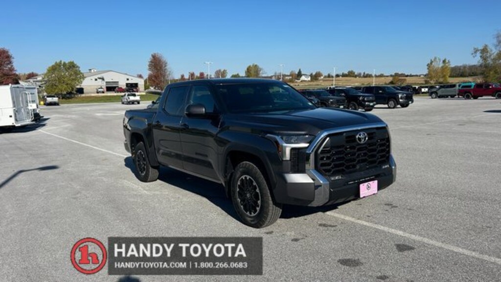 New 2026 Toyota Tundra SR5 SR5 CREWMAX 5.5