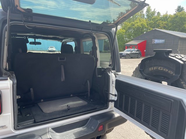 2020 Jeep Wrangler Rubicon photo 20