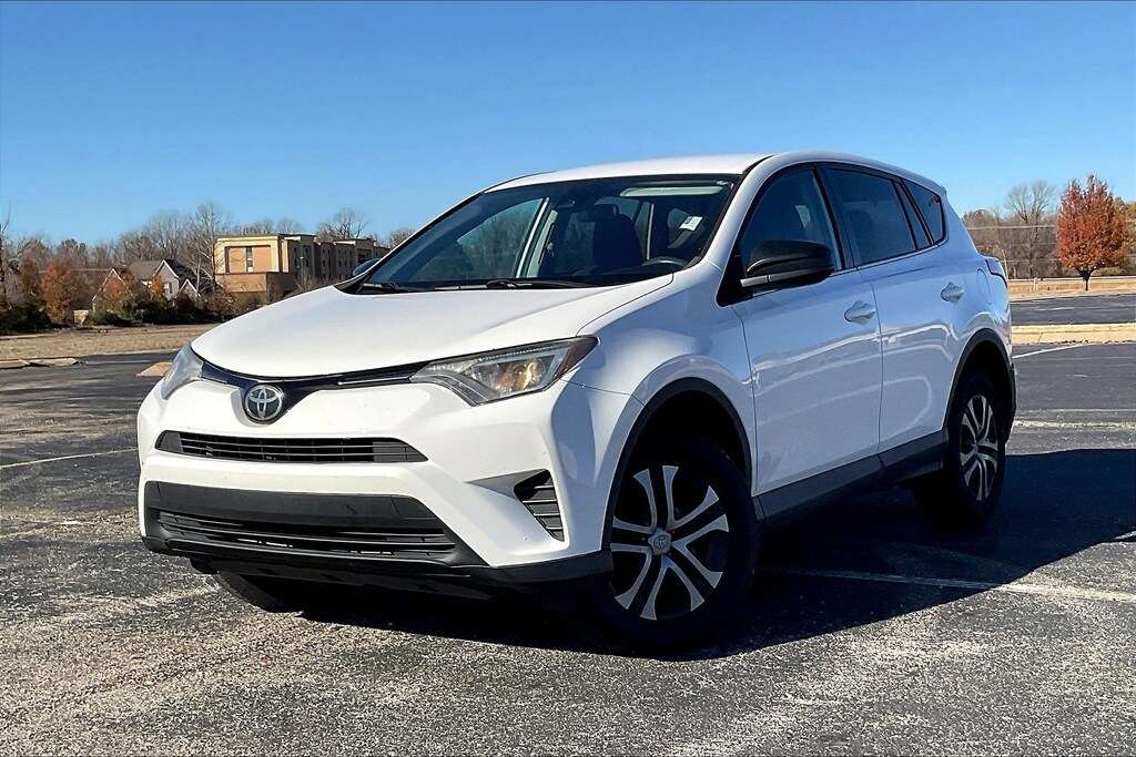Used 2018 Toyota RAV4 For Sale at Homer Skelton Hyundai VIN