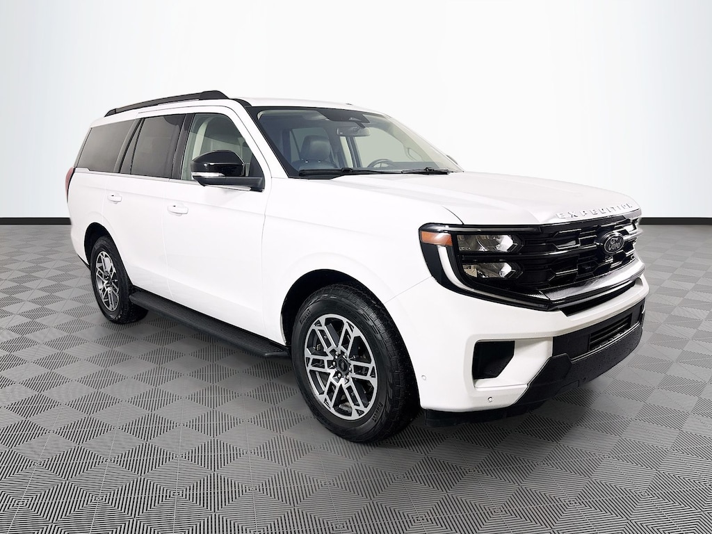 Used 2025 Ford Expedition Active SUV