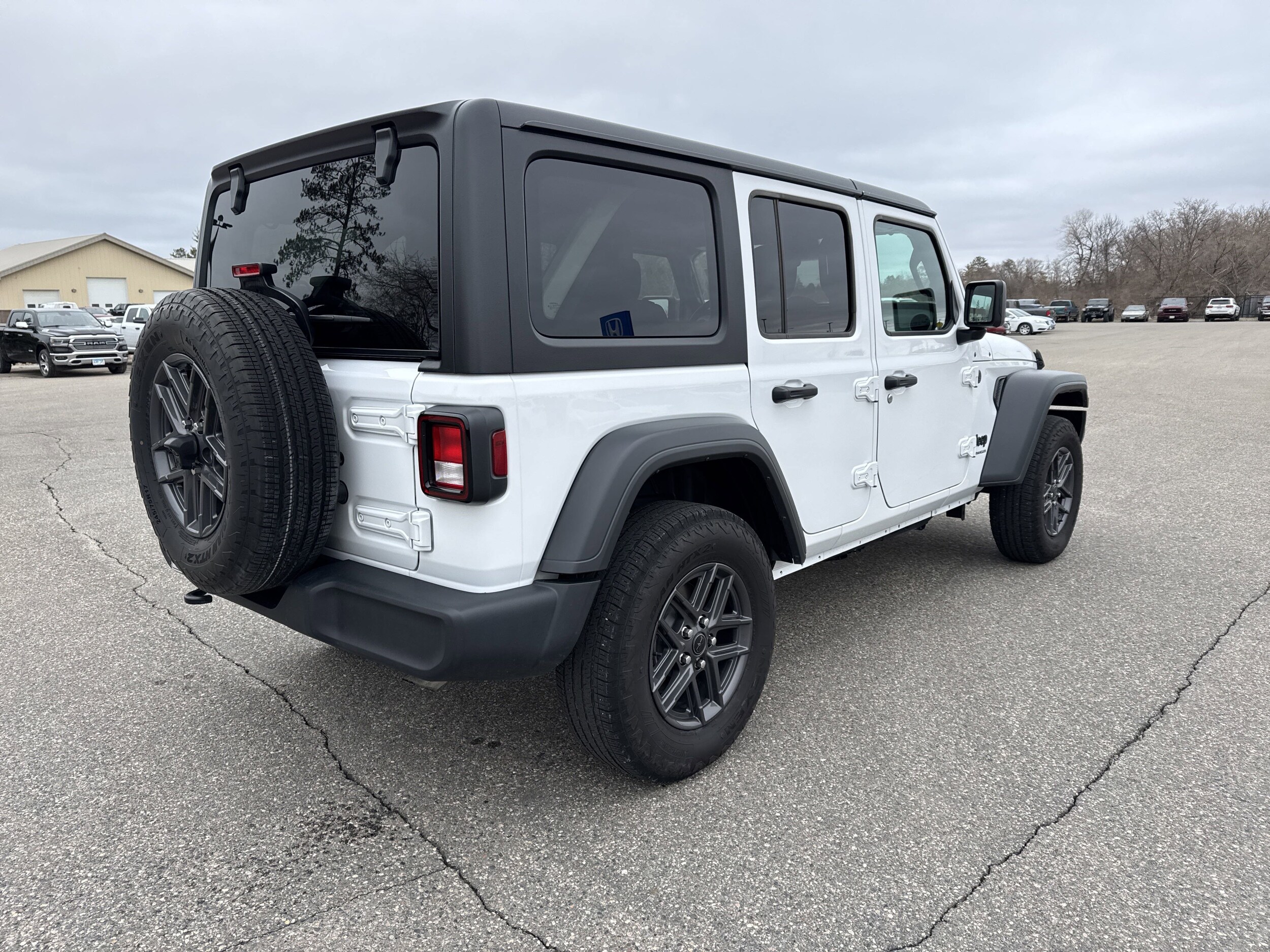 2024 Jeep Wrangler Sport photo 3