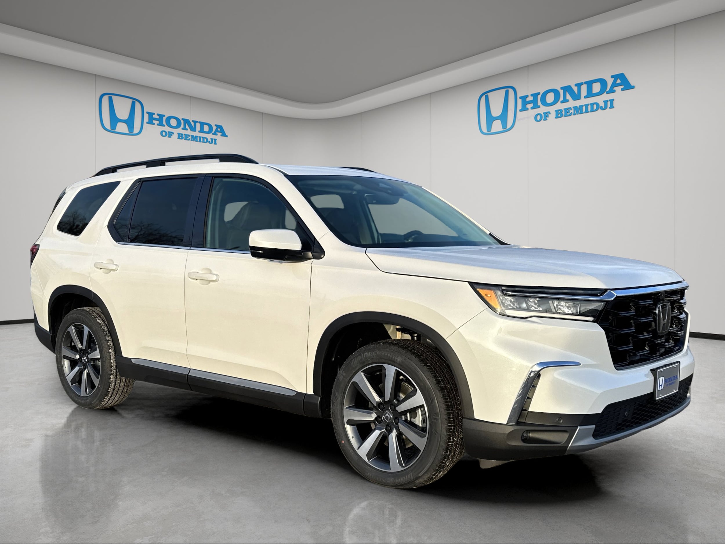2025 Honda Pilot Elite's photo