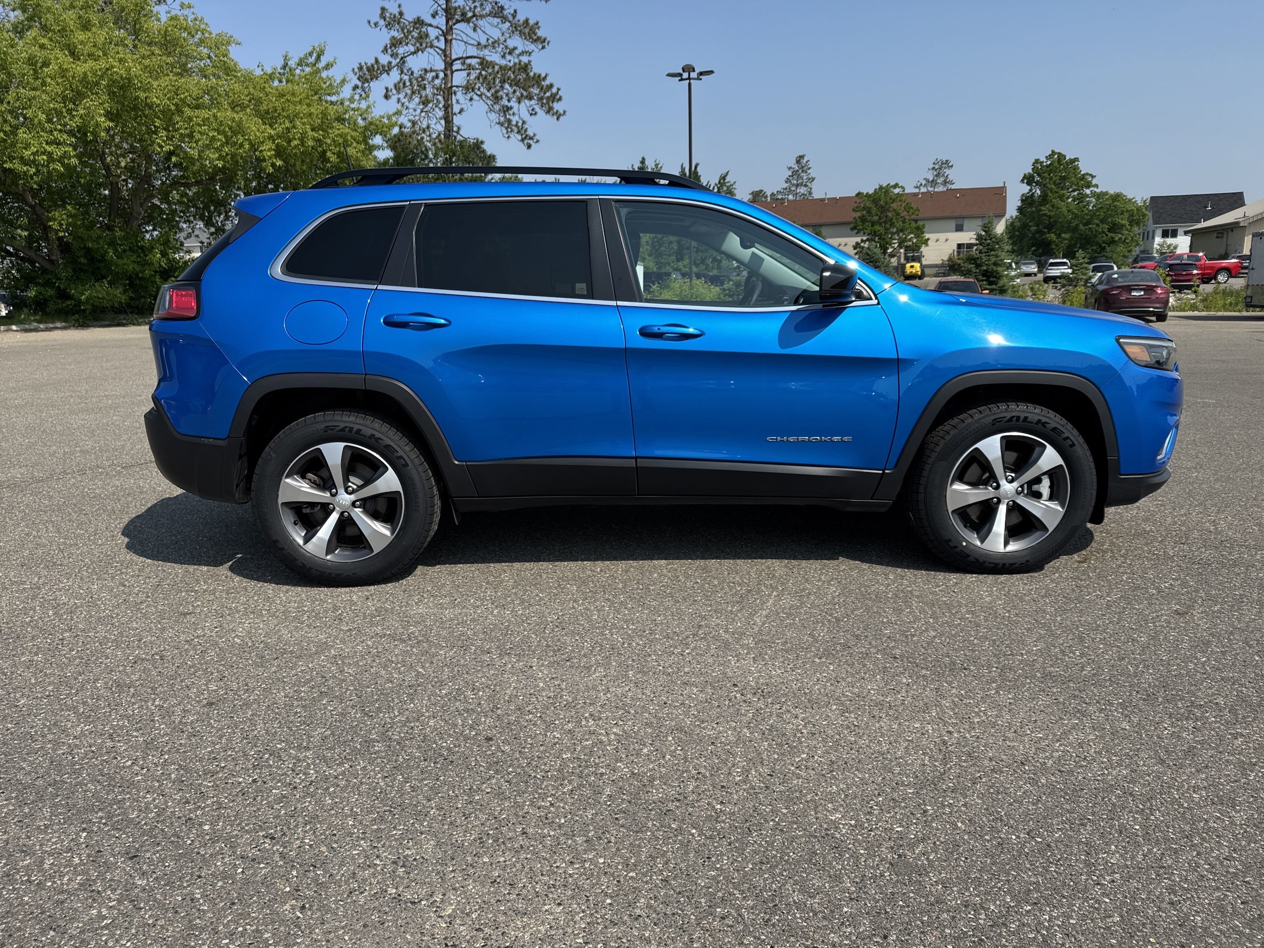 Used 2022 Jeep Cherokee Limited with VIN 1C4PJMDX5ND524710 for sale in Bemidji, Minnesota