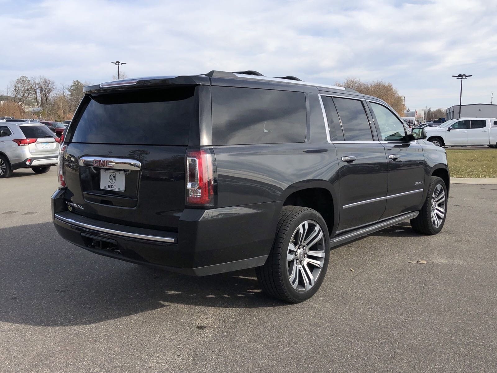 2020 Gmc Yukon XL Denali photo 3