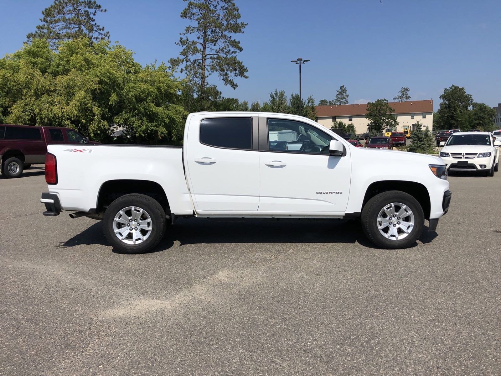 Used 2021 Chevrolet Colorado LT with VIN 1GCGTCENXM1267593 for sale in Bemidji, Minnesota