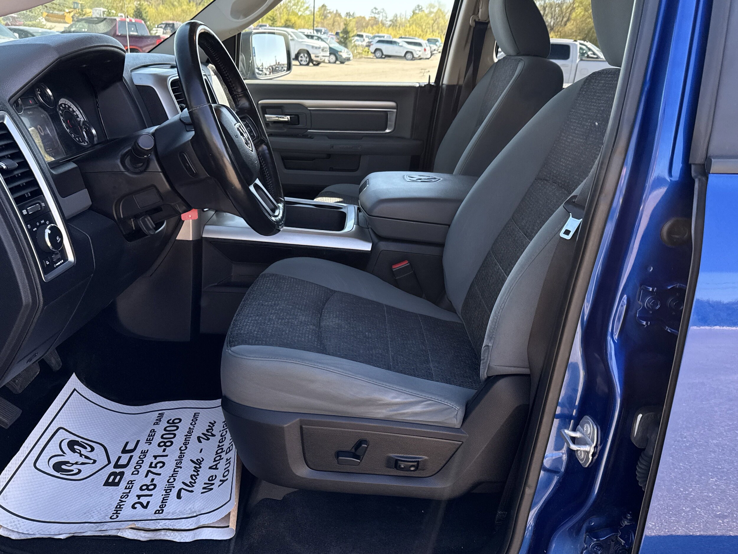 2017 Ram 1500 Big Horn photo 4