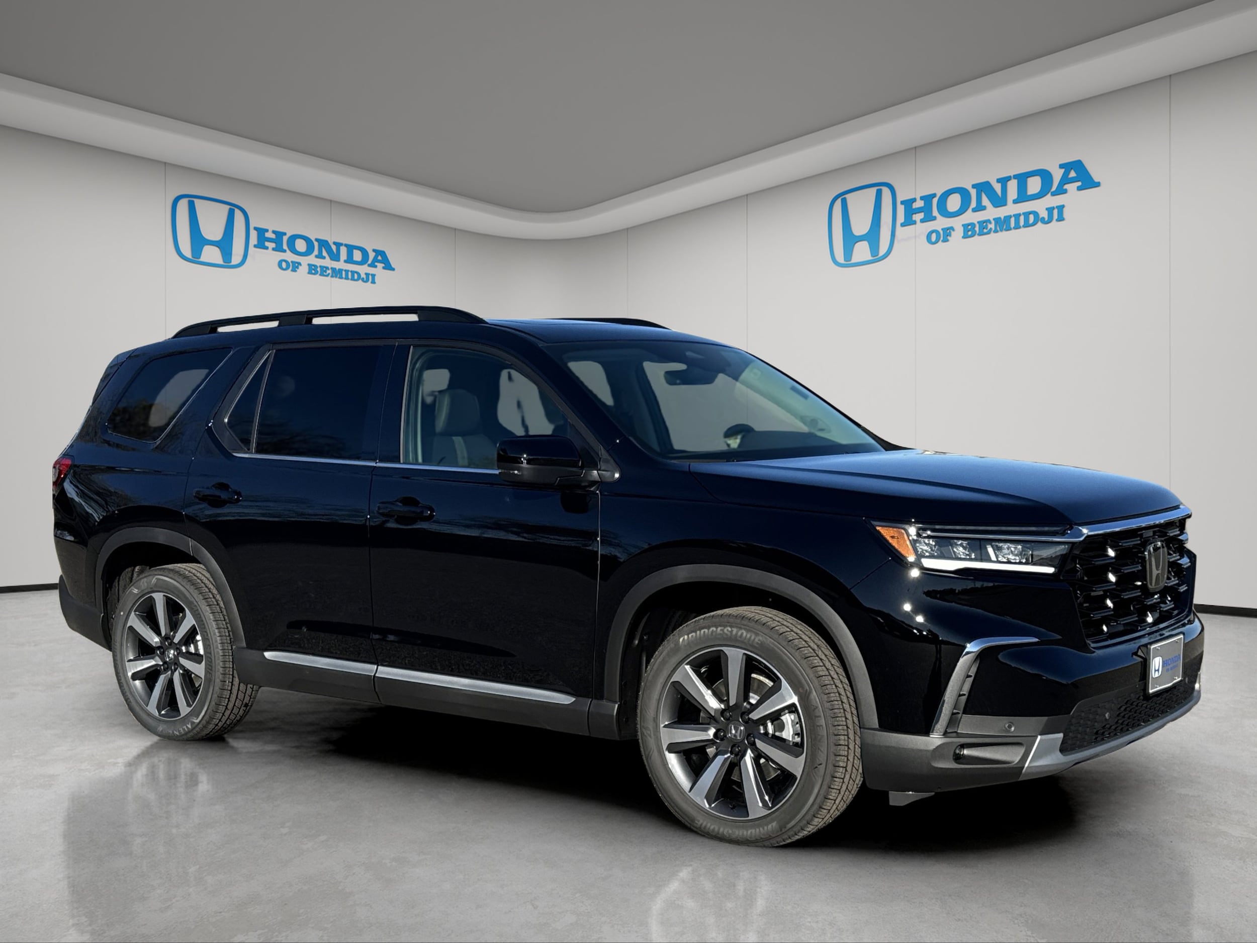 2025 Honda Pilot Touring's photo