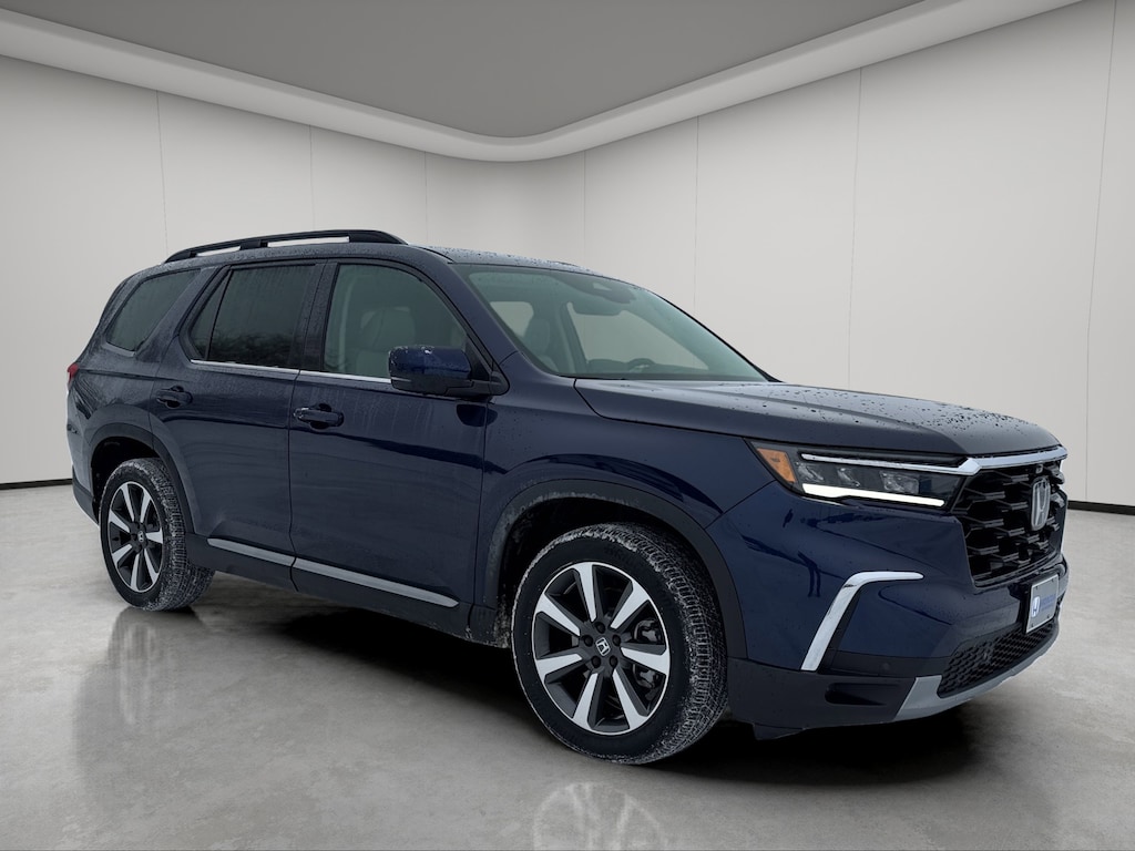 Used 2025 Honda Pilot SUV