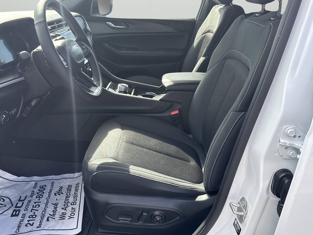 Used 2024 Jeep Grand Cherokee L SUV