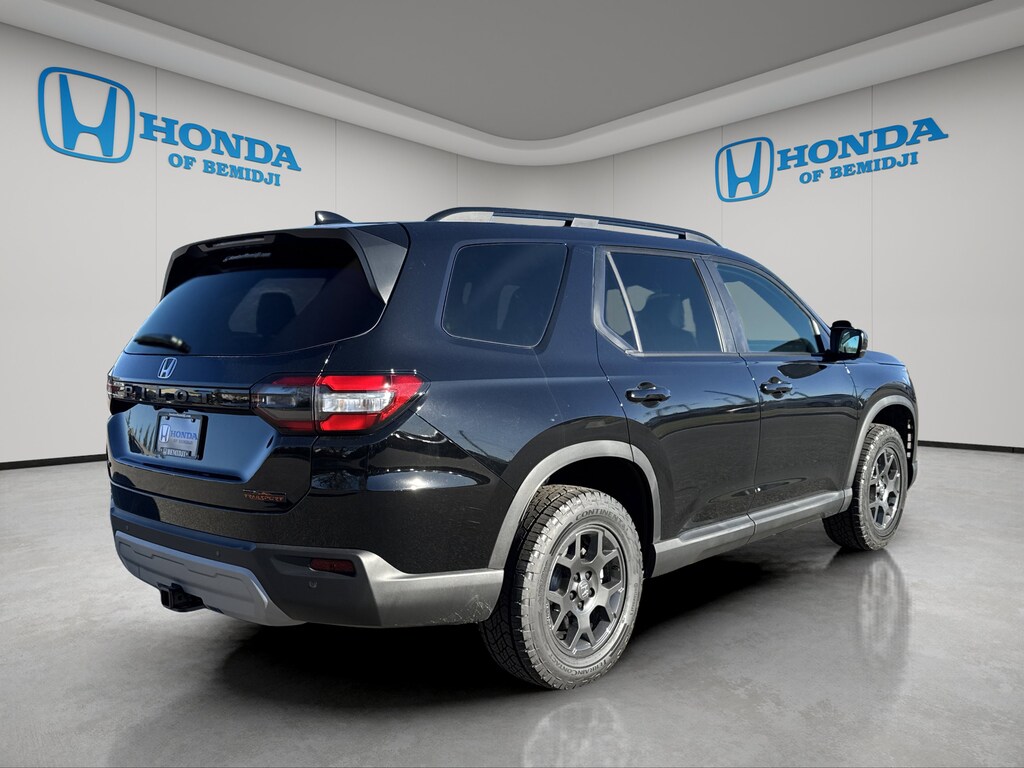 New 2025 Honda Pilot TrailSport SUV