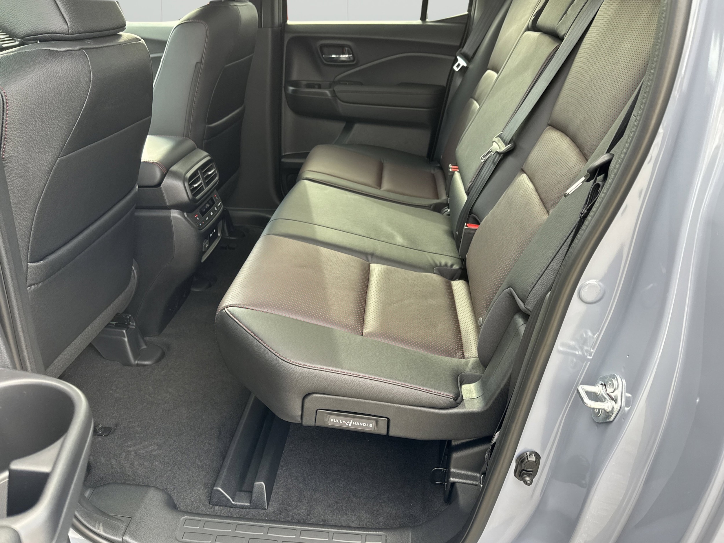 2026 Honda Ridgeline Black Edition - Photo 18