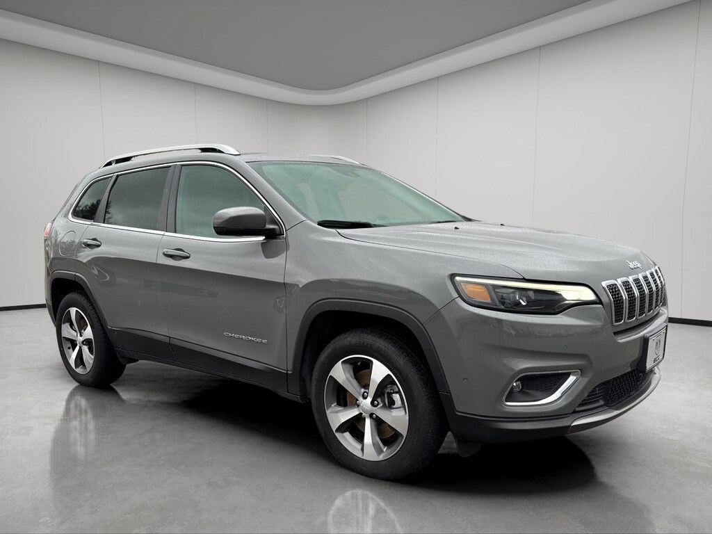 Used 2021 Jeep Cherokee SUV