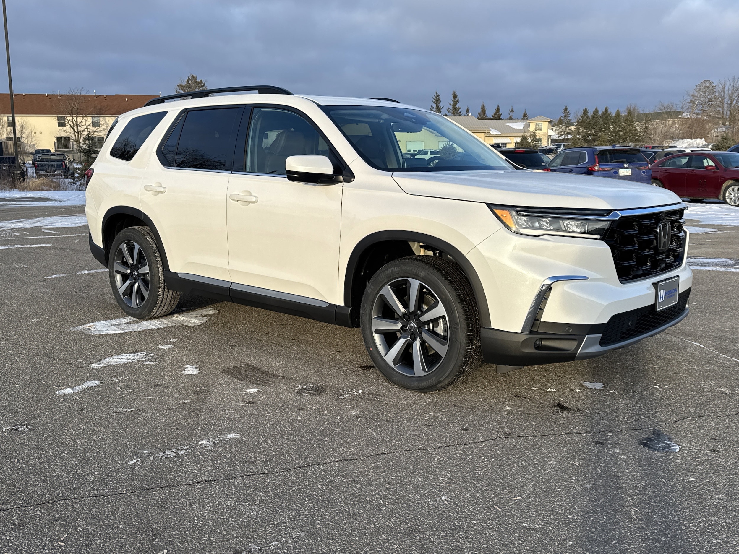 2025 Honda Pilot Elite's photo