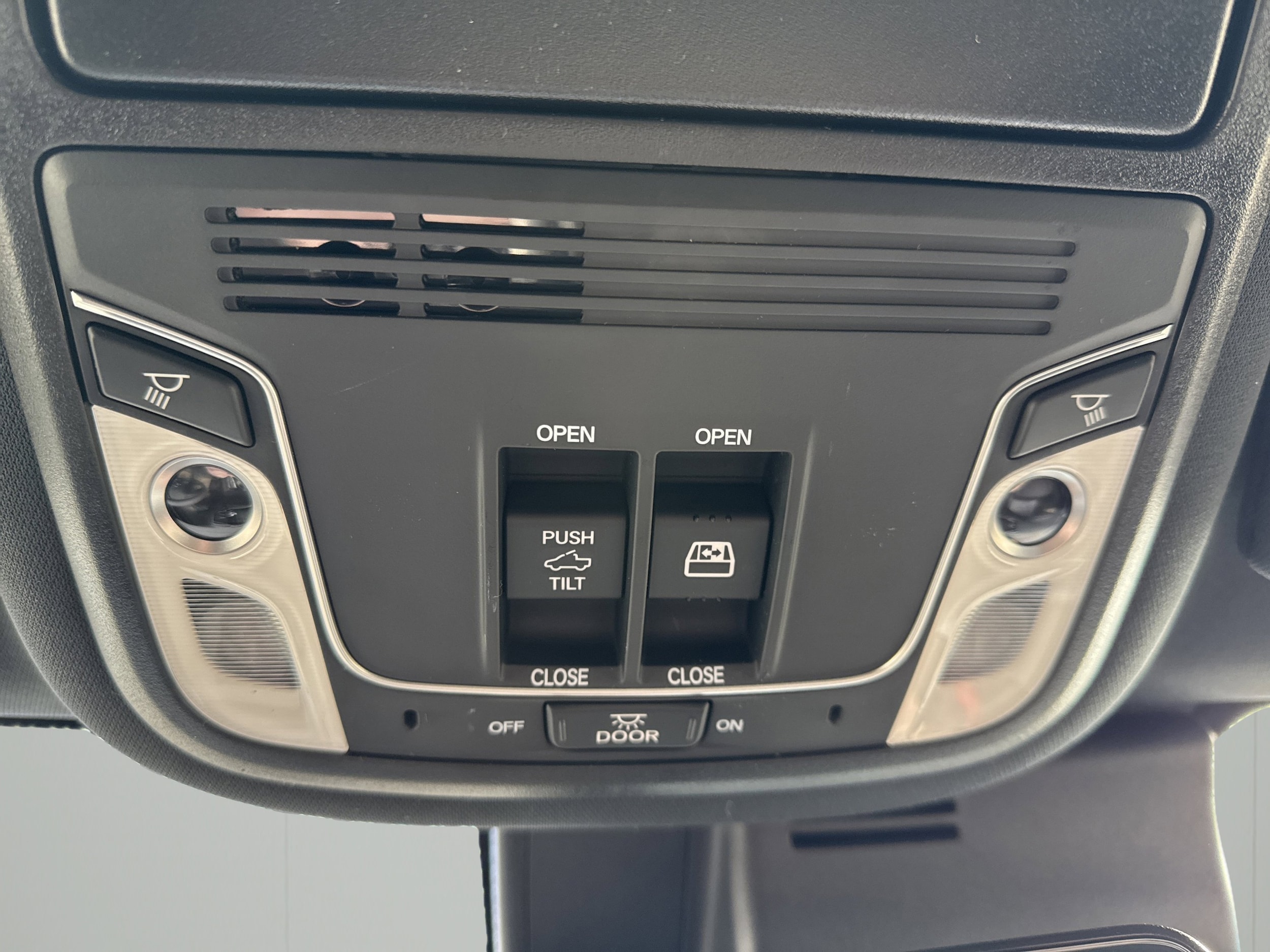 2026 Honda Ridgeline Black Edition - Photo 16