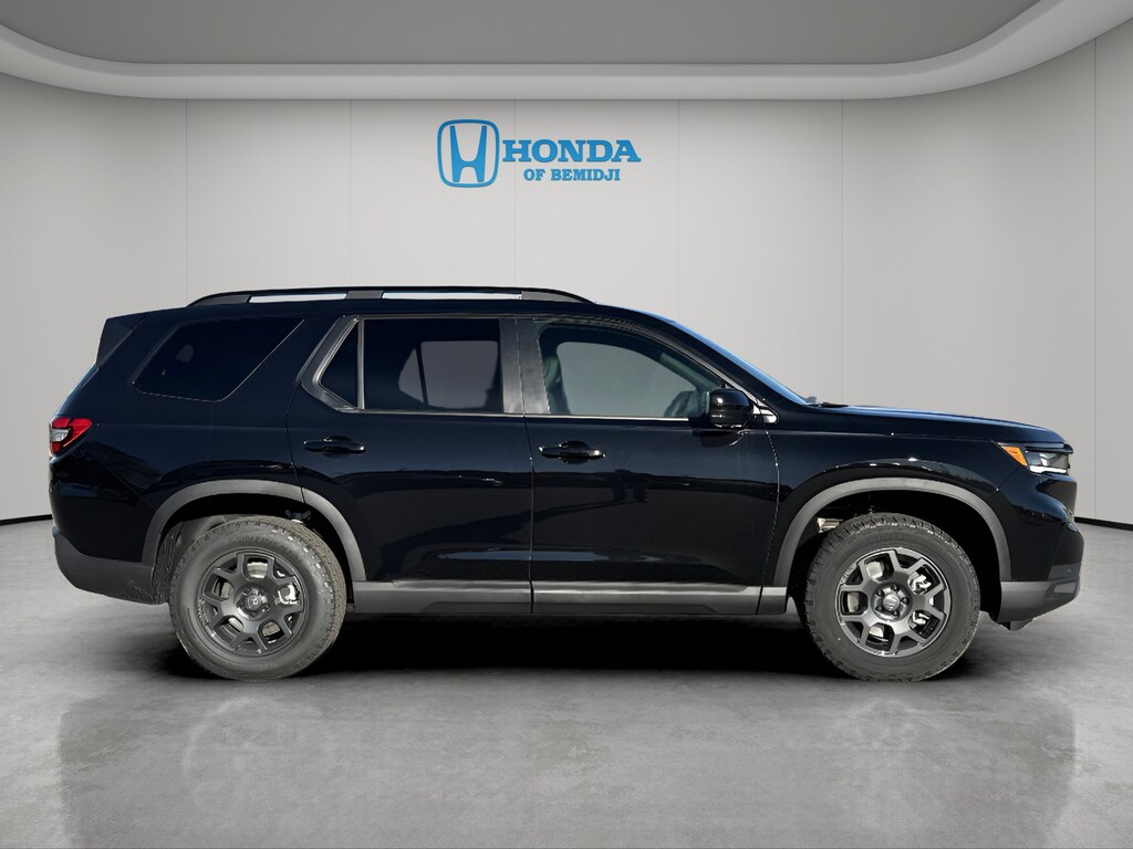 New 2025 Honda Pilot TrailSport SUV