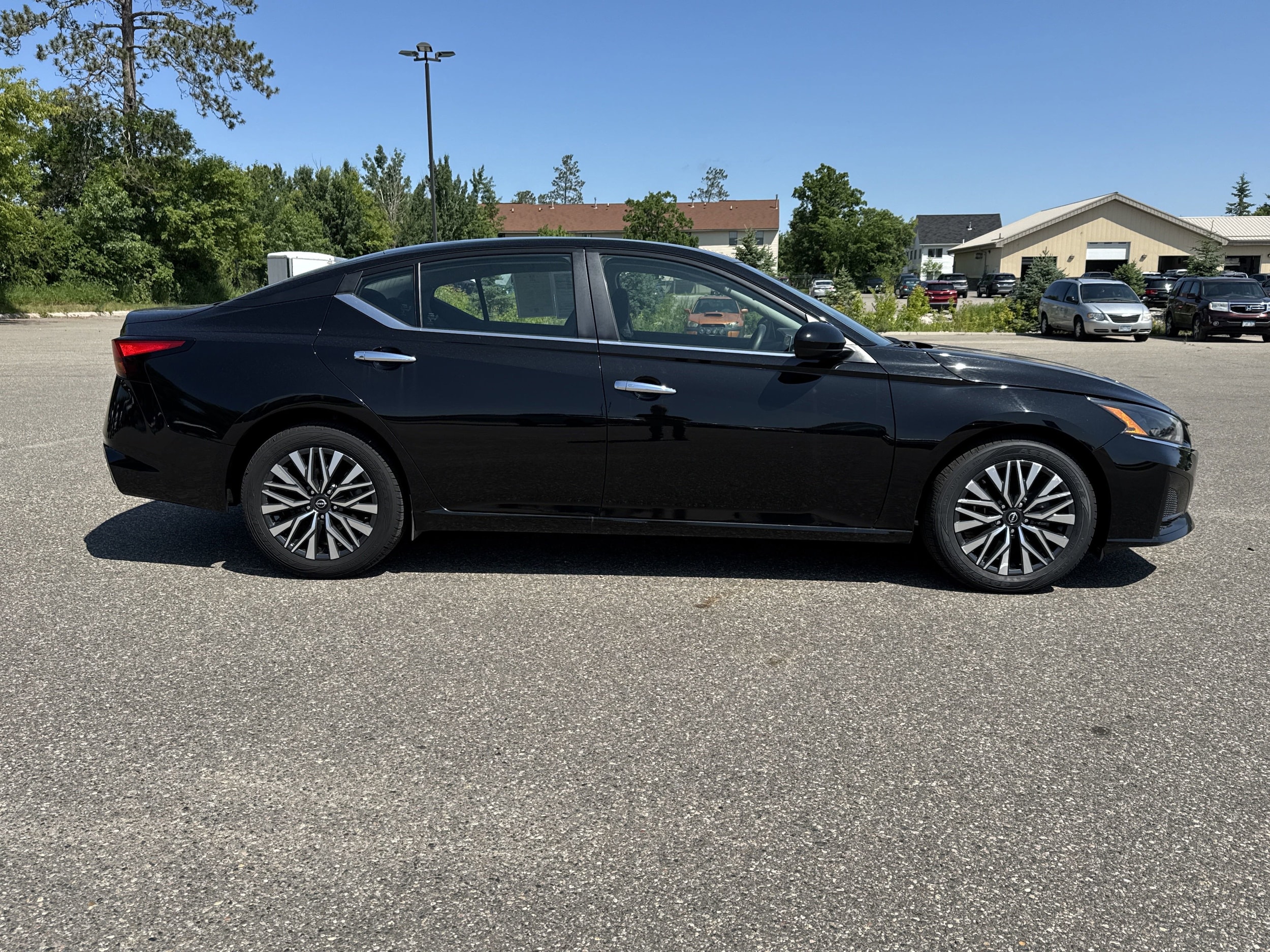Used 2023 Nissan Altima SV with VIN 1N4BL4DV1PN311324 for sale in Bemidji, Minnesota