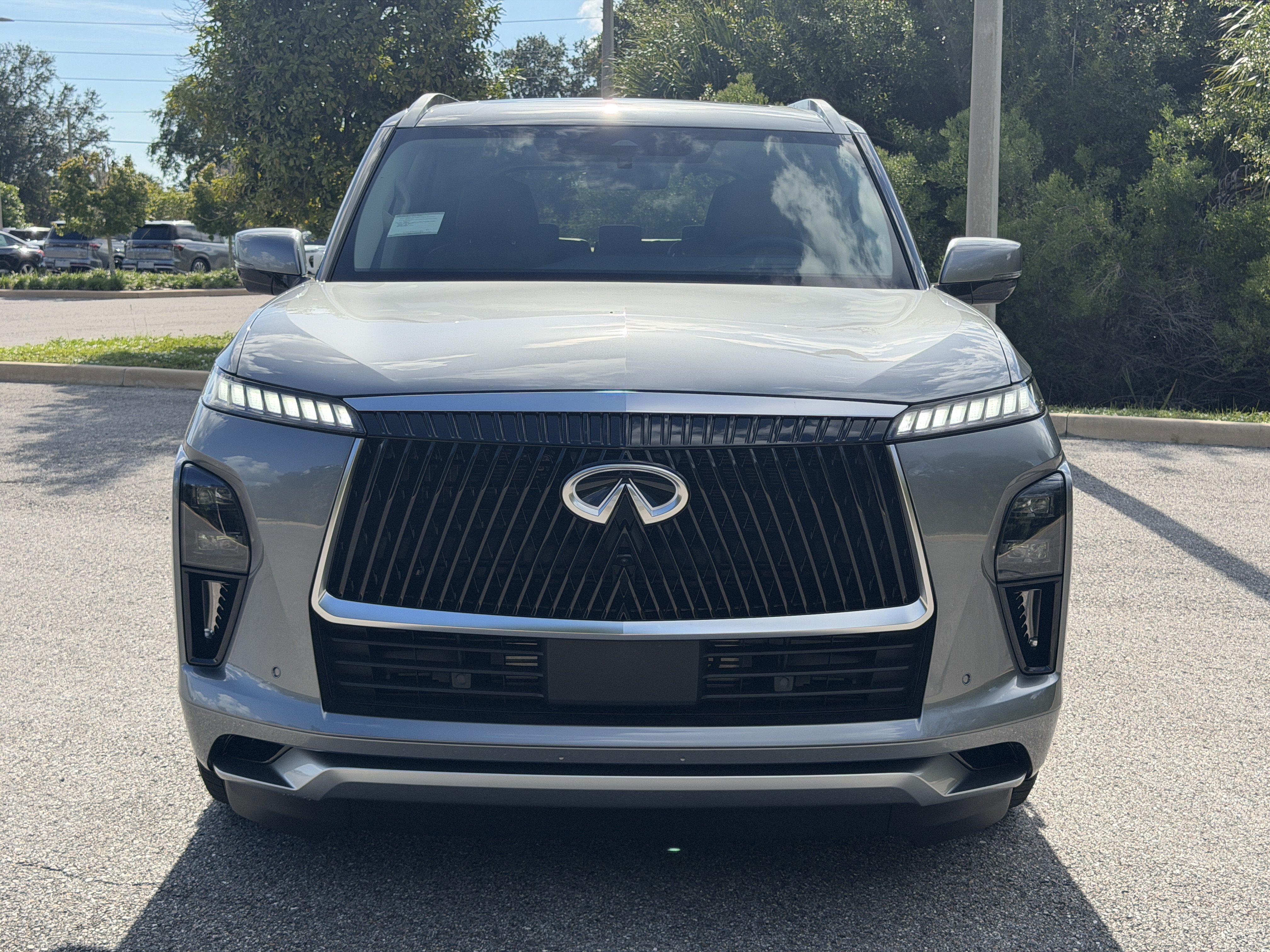 New 2027 INFINITI QX80 LUXE SUV