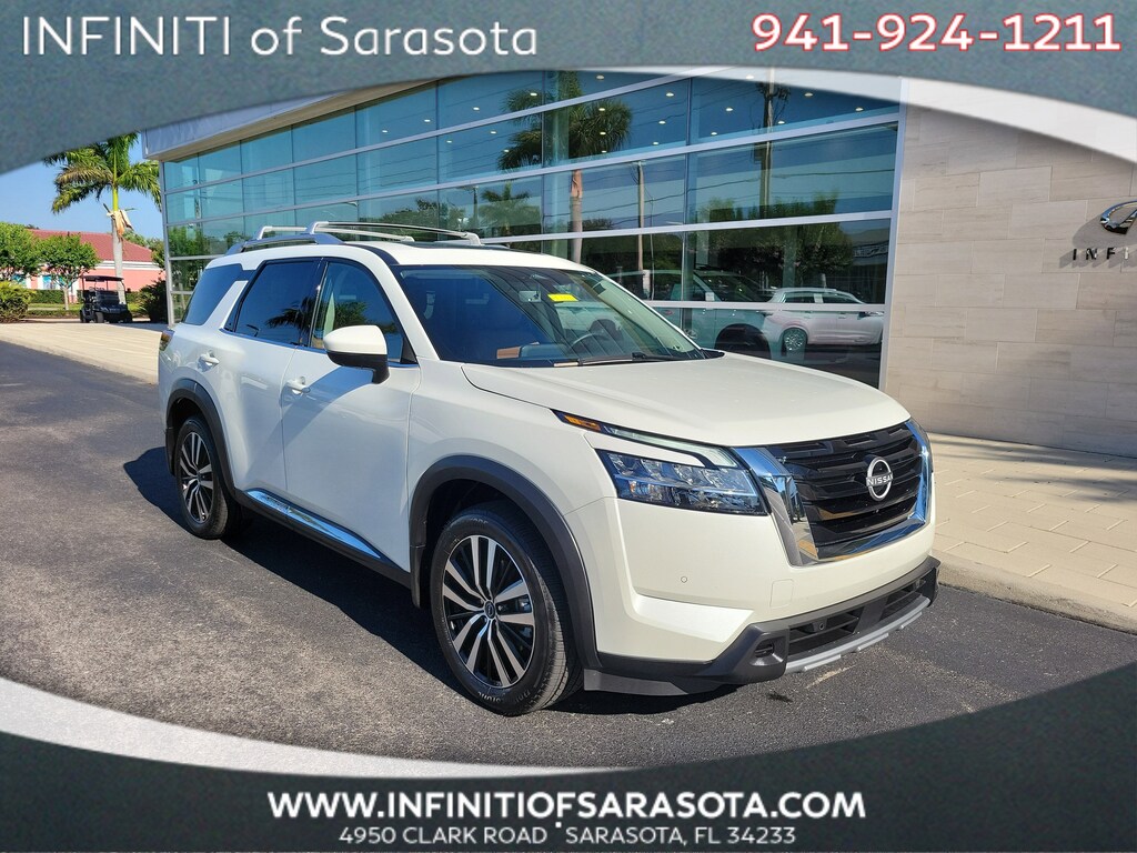 Used 2024 Nissan Pathfinder Platinum SUV