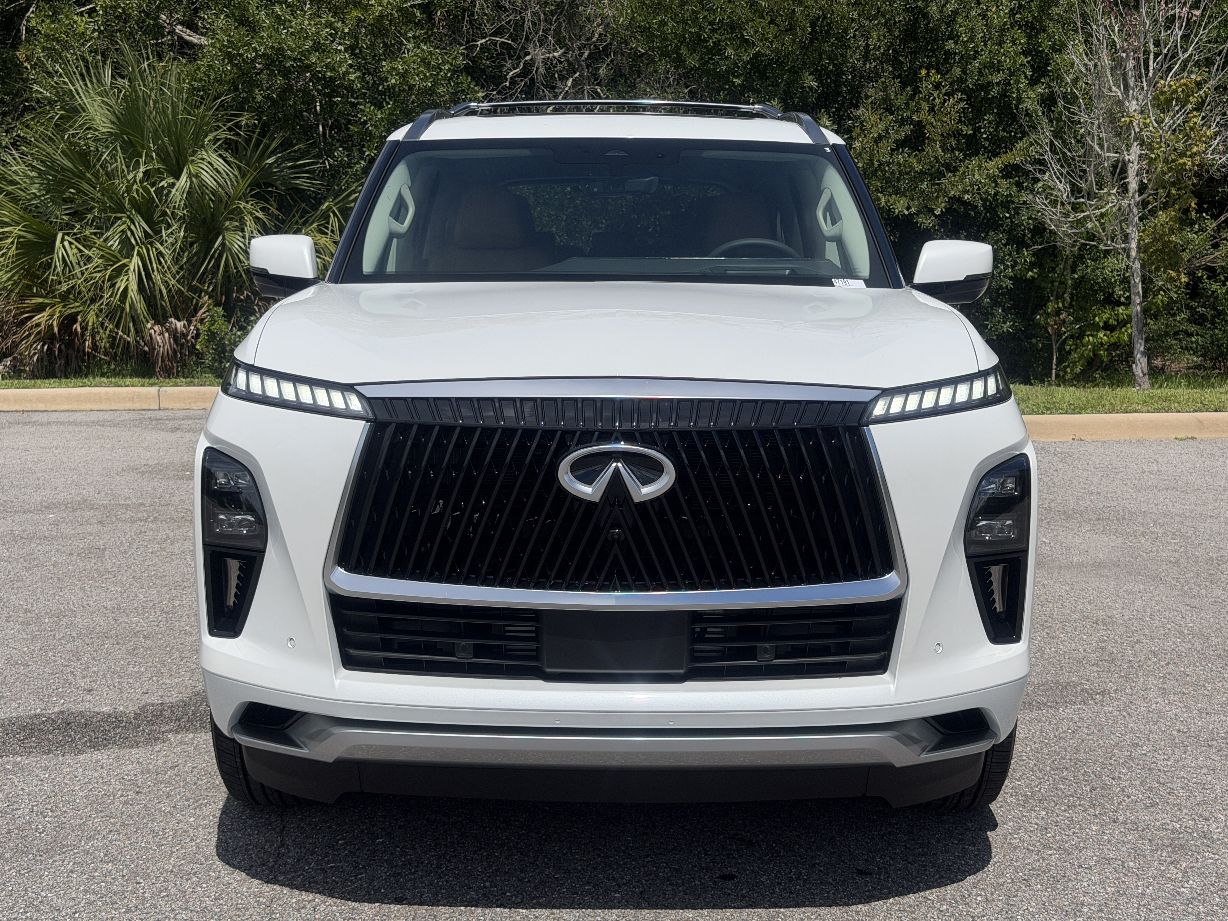 New 2027 INFINITI QX80 LUXE SUV