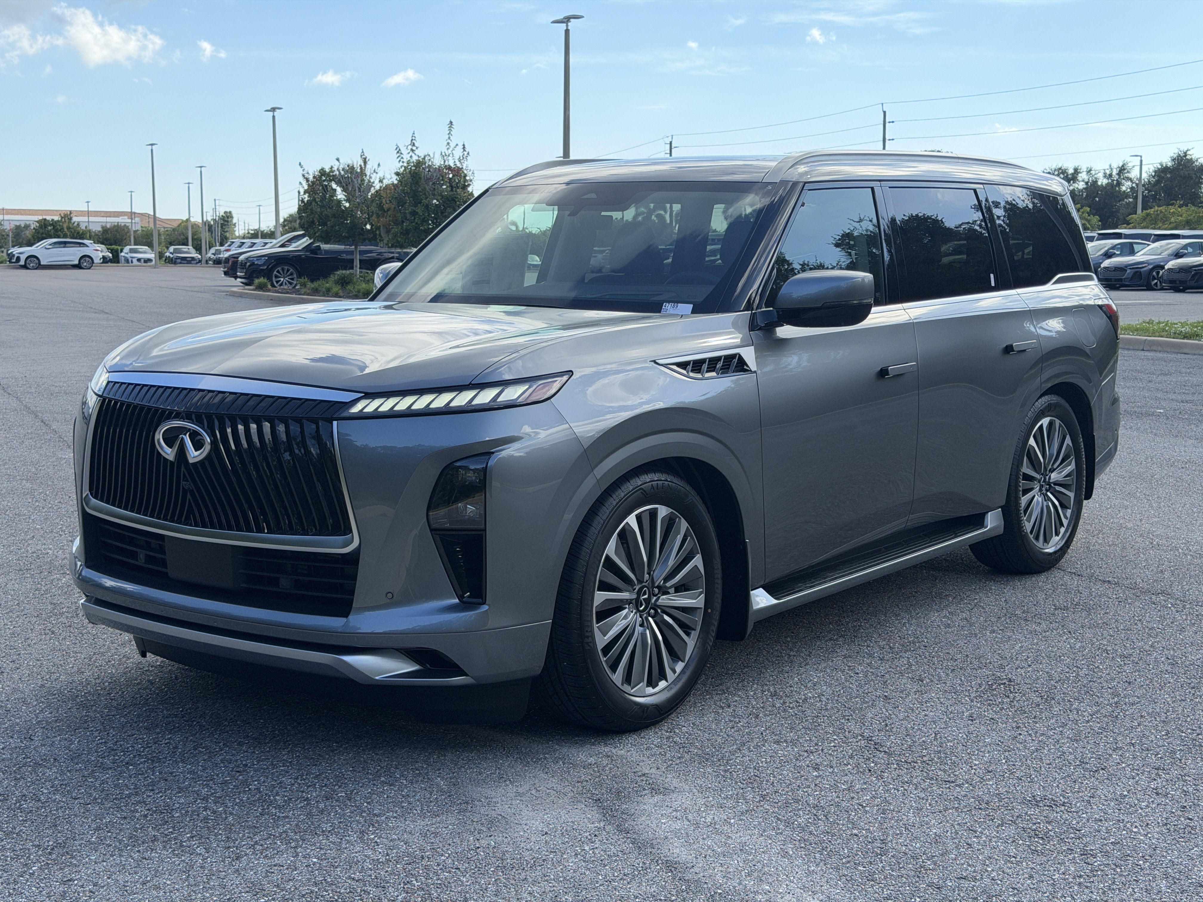 New 2027 INFINITI QX80 LUXE SUV