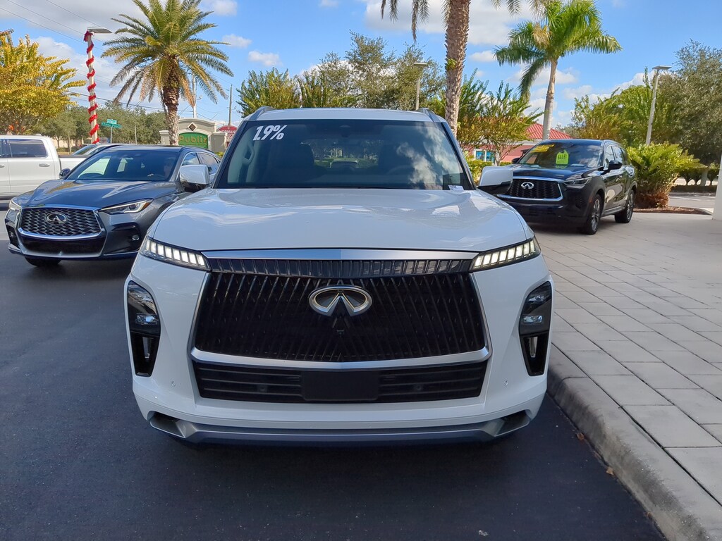 New 2026 INFINITI QX80 LUXE SUV