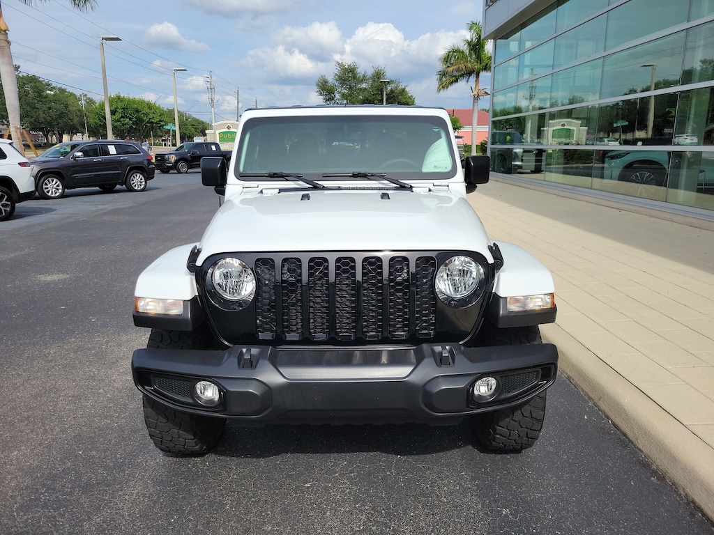 Used 2023 Jeep Gladiator Sport Truck Crew Cab