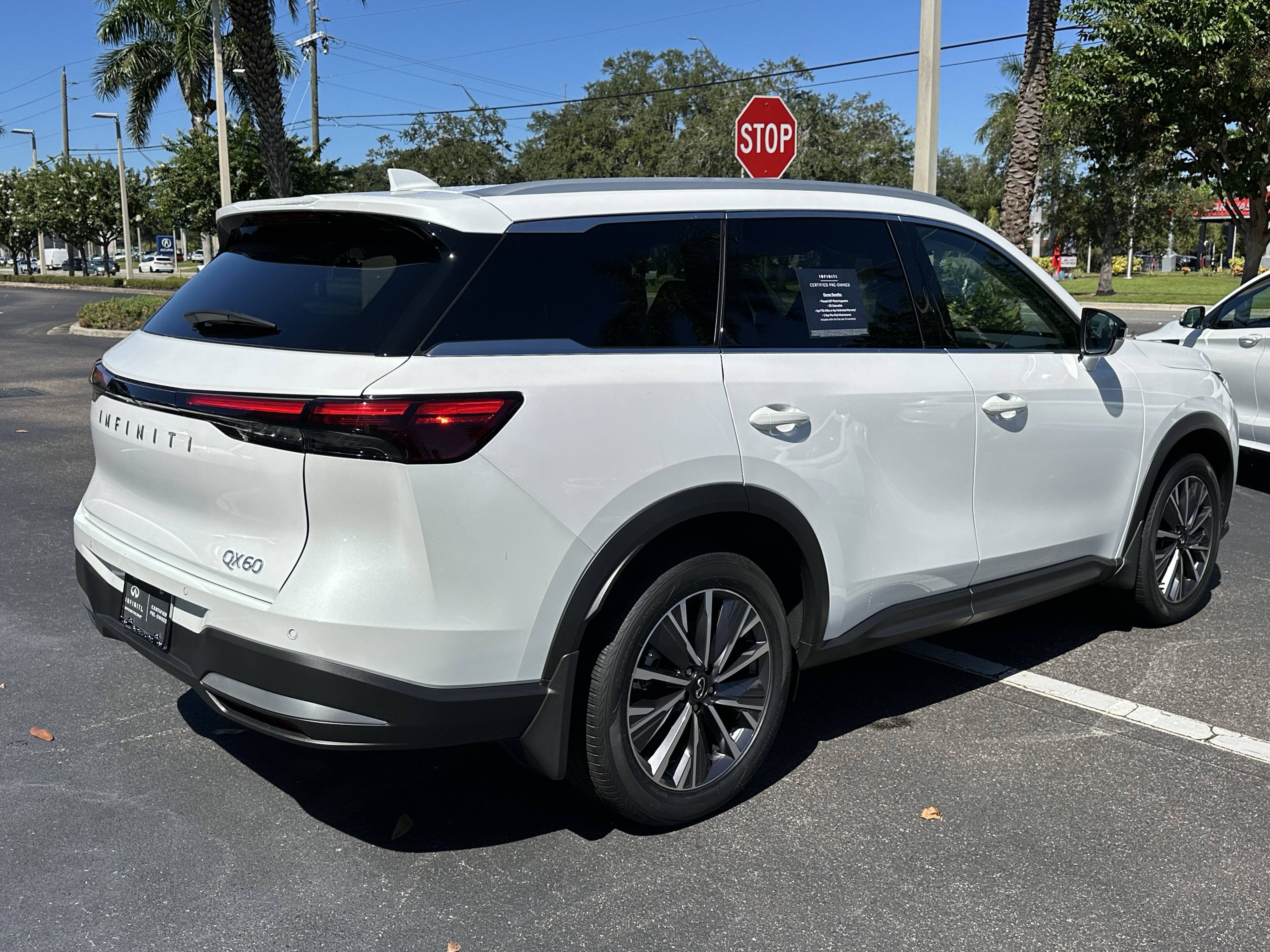 Certified 2027 INFINITI QX60 LUXE SUV