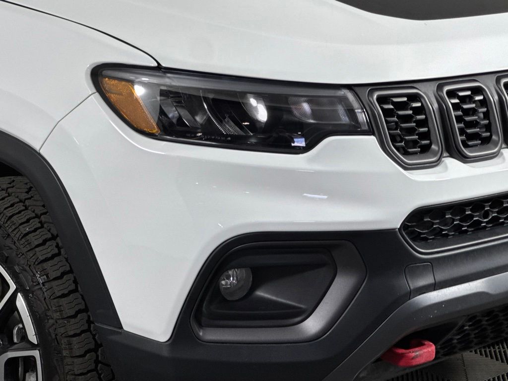 2025 Jeep Compass Trailhawk - Photo 7