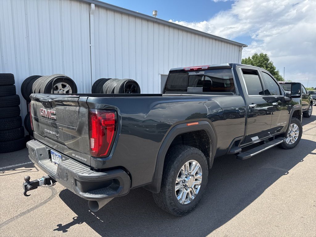 2022 Gmc Sierra 2500 HD Denali photo 3