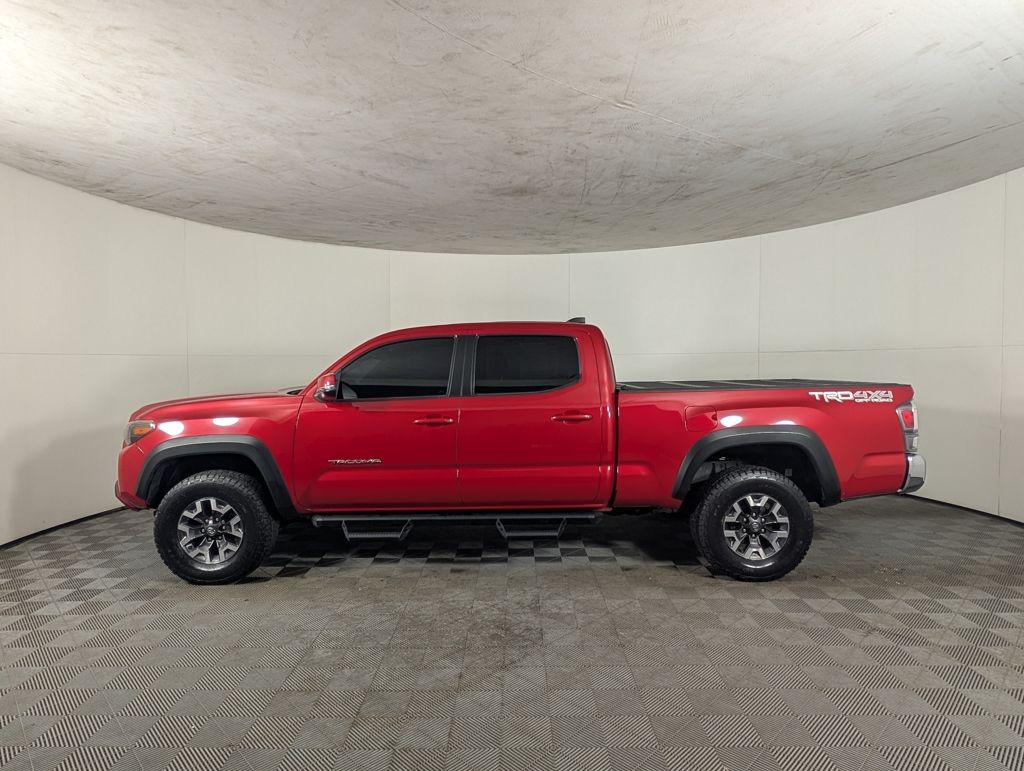 2022 Toyota Tacoma TRD V6 photo 3