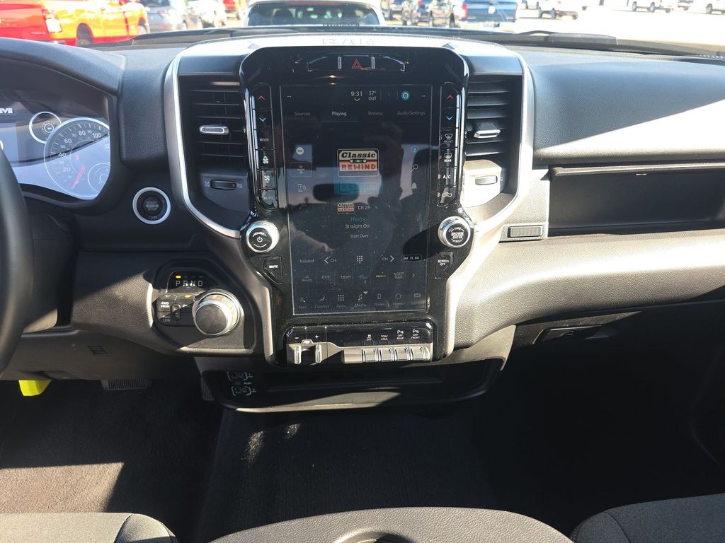 2024 Ram 2500 Big Horn photo 2