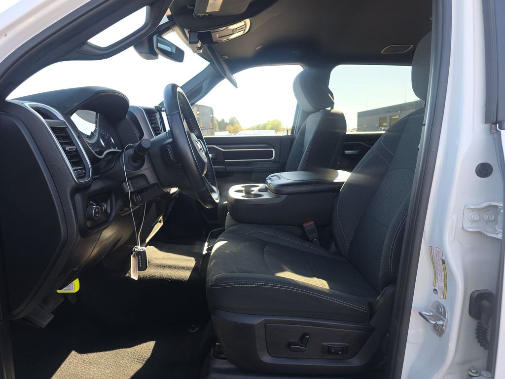 2024 Ram 2500 Big Horn photo 2