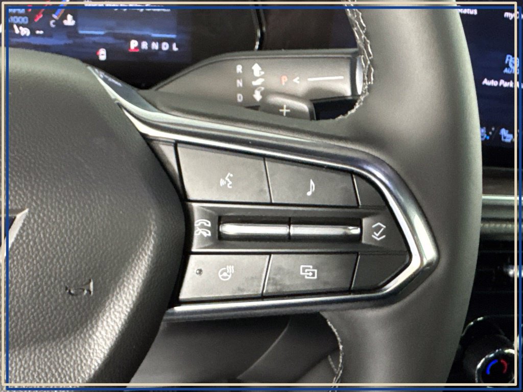 2025 Chevrolet Suburban Premier - Photo 13