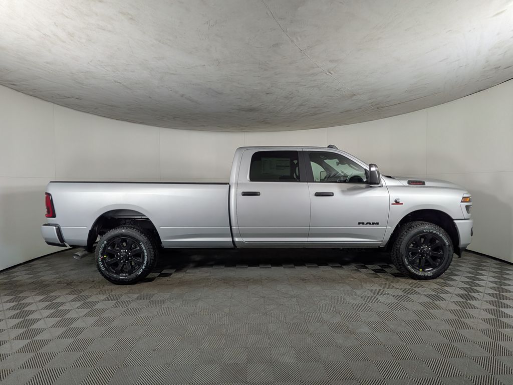 2026 Ram 3500 Big Horn photo 3