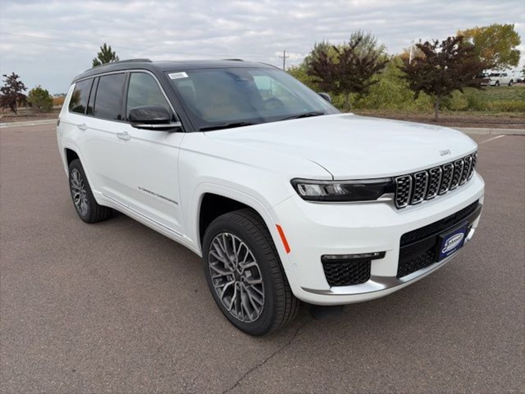 New 2025 Jeep Grand Cherokee L Summit SUV