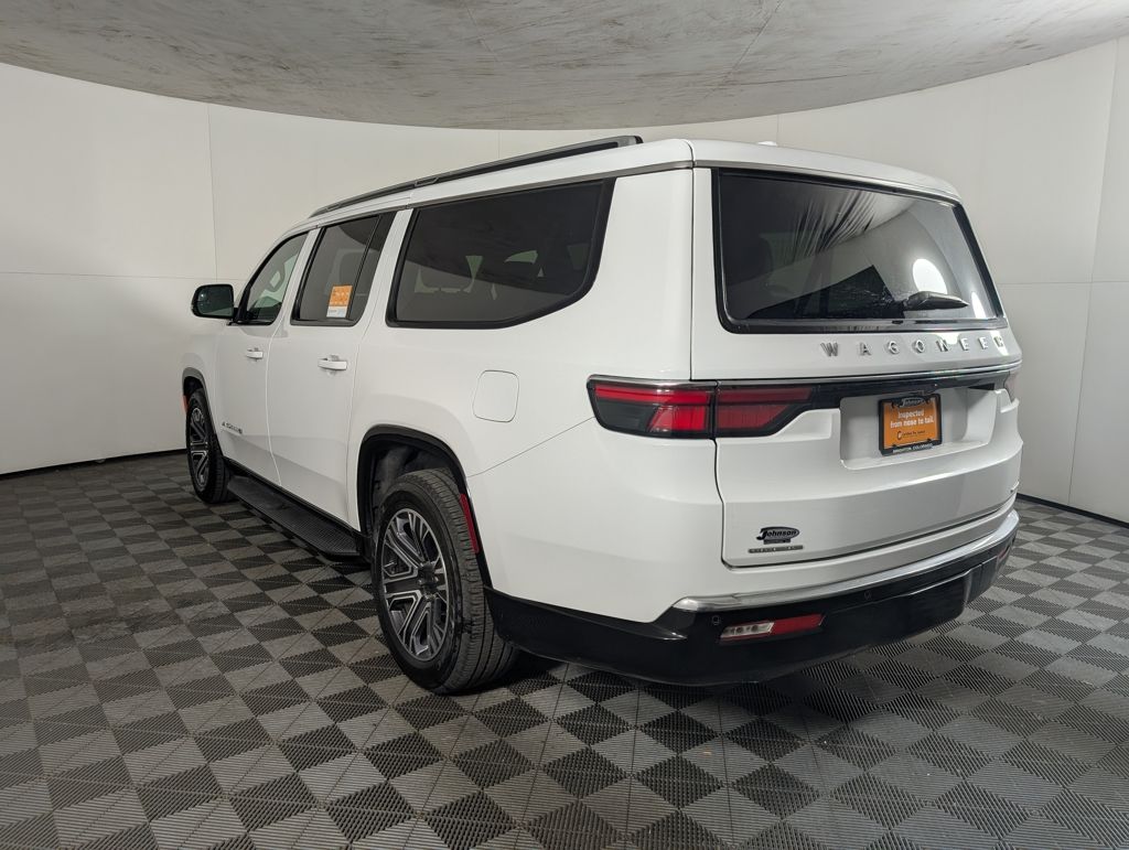 2023 Jeep Wagoneer L Series II photo 3
