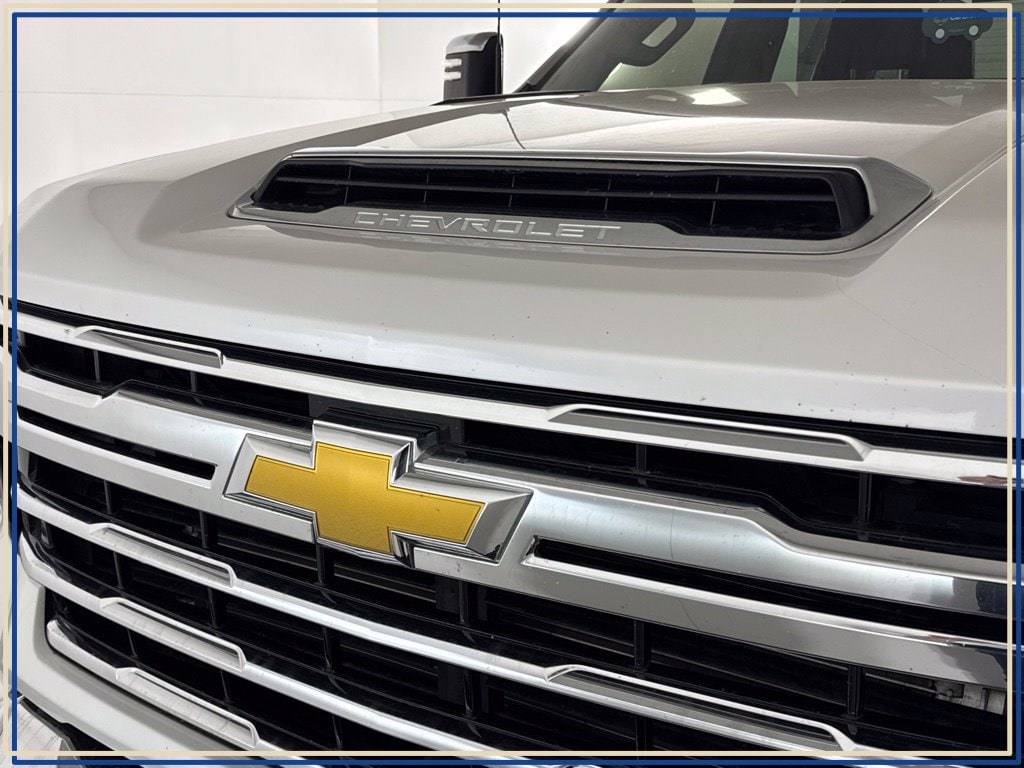 2024 Chevrolet Silverado 2500HD LTZ - Photo 44