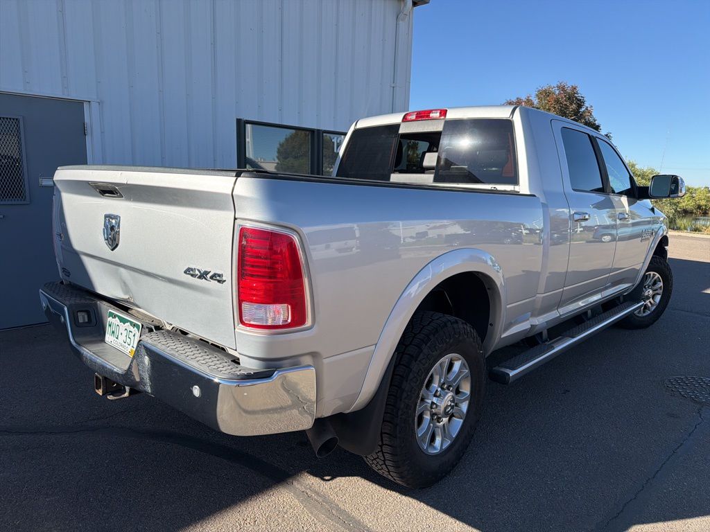 2016 Ram 3500 Laramie photo 3