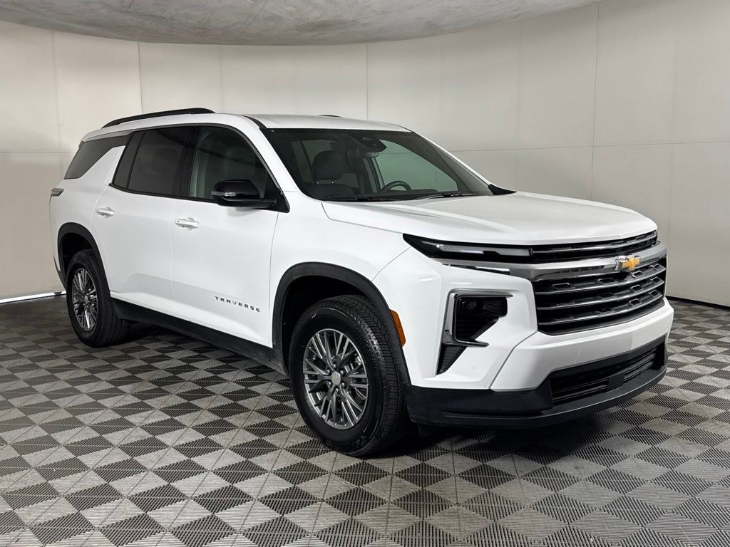 Certified 2026 Chevrolet Traverse LT SUV