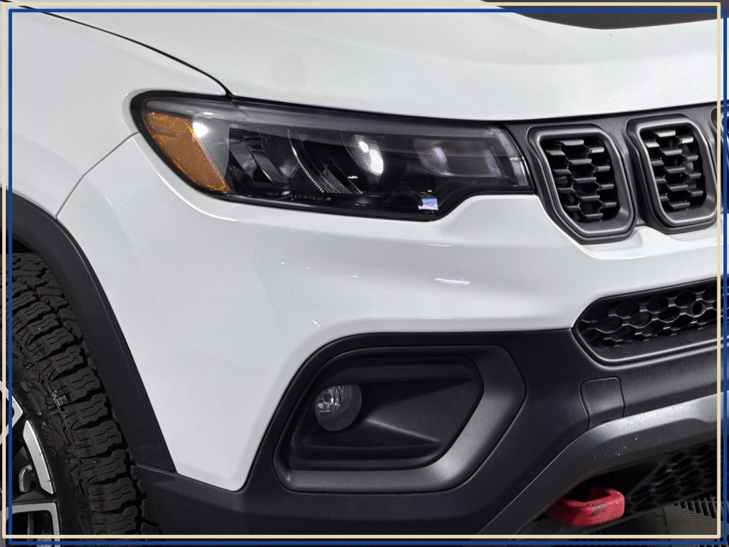 2025 Jeep Compass Trailhawk - Photo 7
