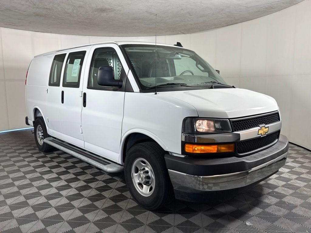 Used 2025 Chevrolet Express Cargo 2500 Work Van Van Cargo Van