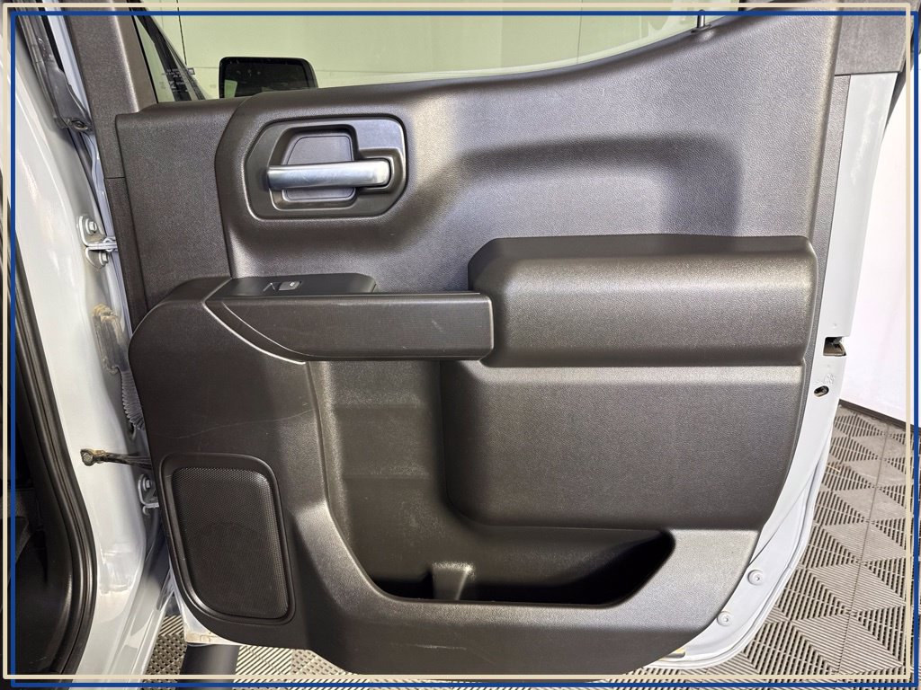 2024 Chevrolet Silverado 1500 Custom - Photo 40
