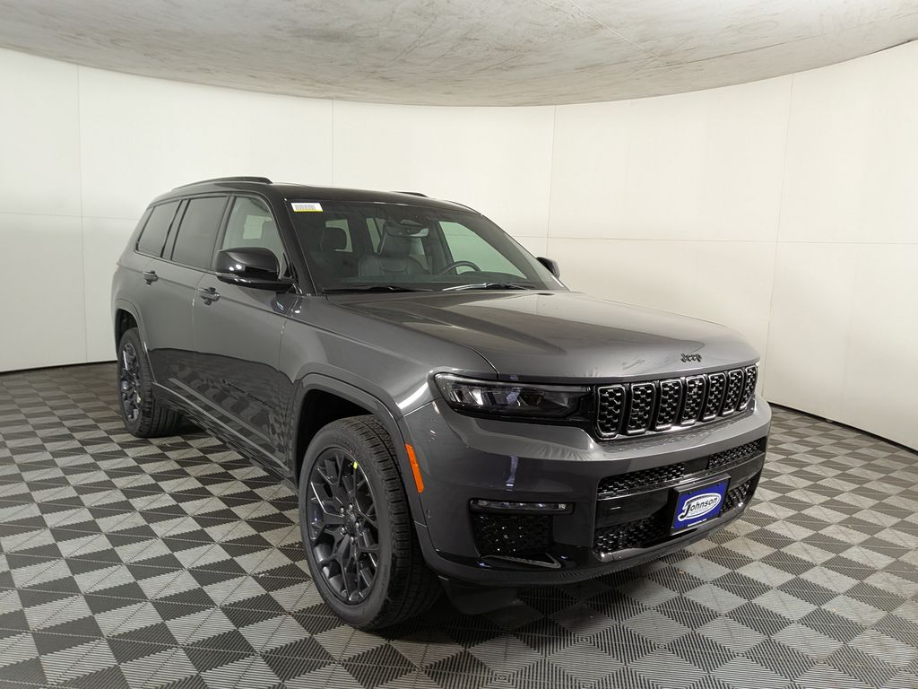 2025 Jeep Grand Cherokee L Summit photo 3