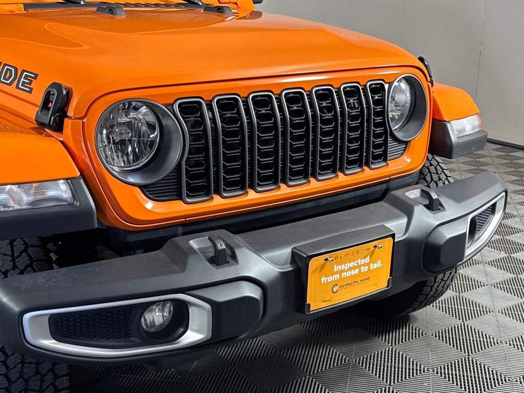 Certified 2025 Jeep Gladiator Sport Truck Crew Cab