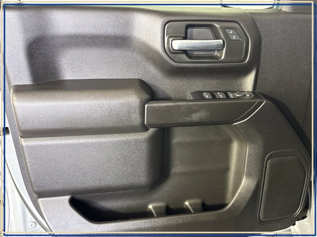 2024 Chevrolet Silverado 1500 Custom - Photo 31