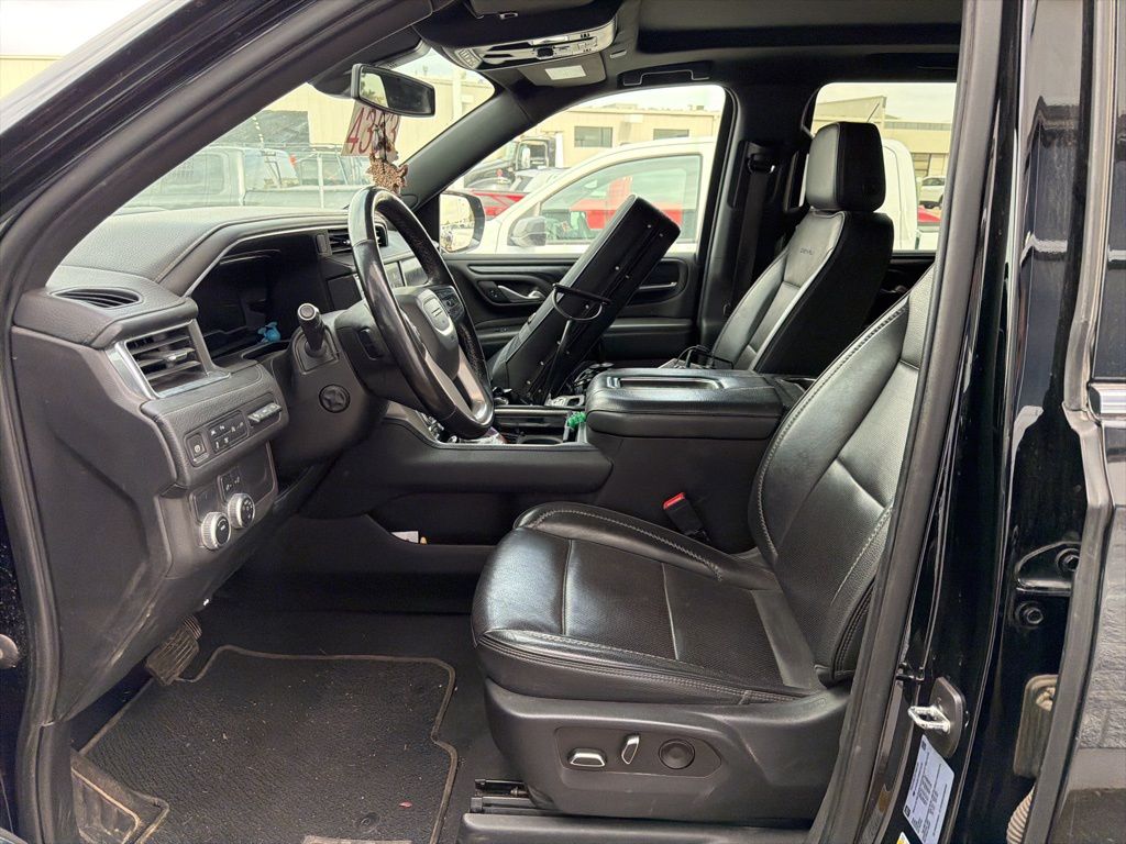 2022 Gmc Yukon Denali photo 3