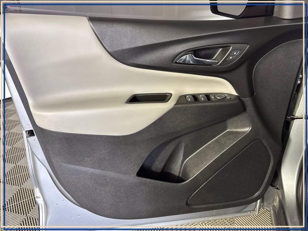 2023 Chevrolet Equinox LS - Photo 32