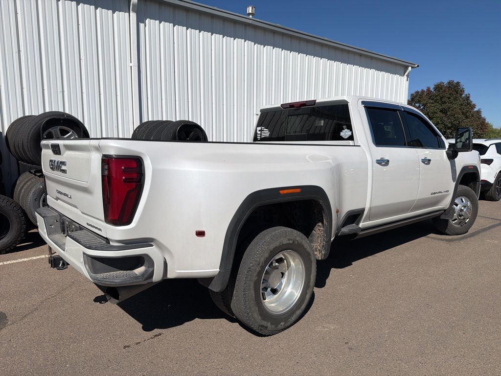 2024 Gmc Sierra 3500 HD Denali Ultimate photo 3