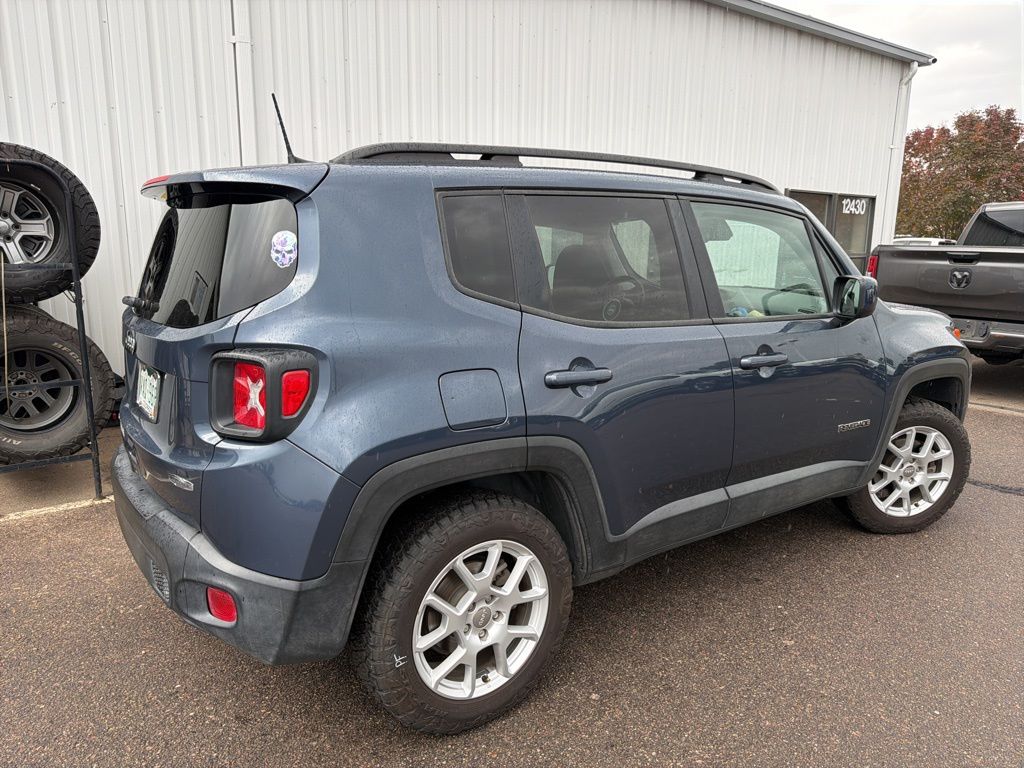 2020 Jeep Renegade Latitude photo 3